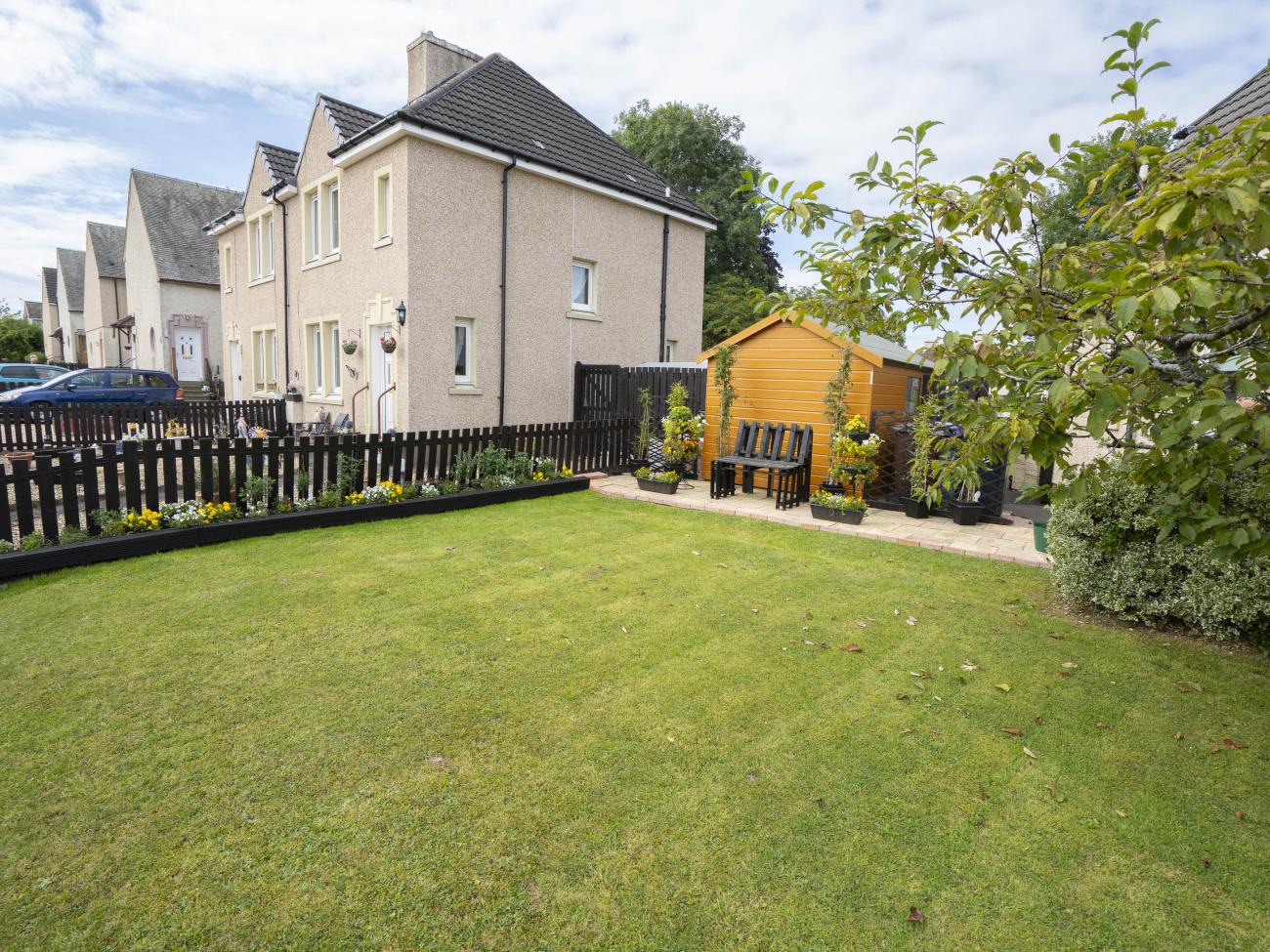 Colourful creations displayed in garden competition North Lanarkshire